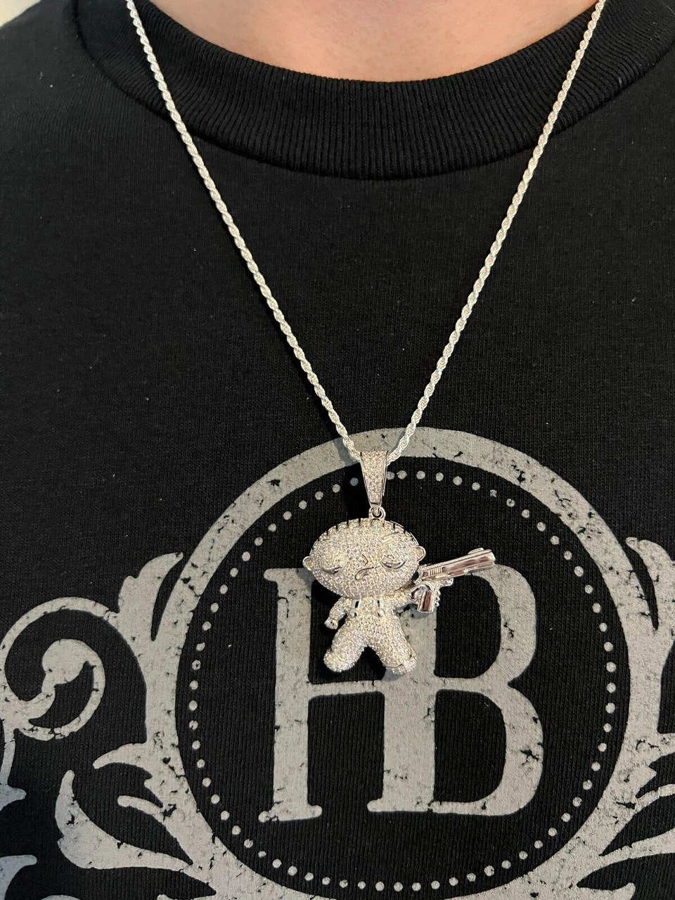 MOISSANITE Real Silver / Gold Stewie Griffin Family Guy Necklace Diamond Test ✅ 19 MOISSANITE Real Silver / Gold Stewie Griffin Family Guy Necklace Diamond Test ✅ - Image 17
