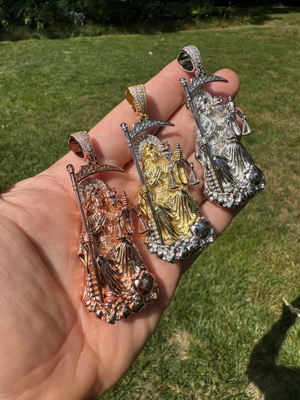 MOISSANITE Santa Muerte Grim Reaper Pendant 925 Silver / 14k Gold Rose Necklace 15 MOISSANITE Santa Muerte Grim Reaper Pendant 925 Silver / 14k Gold Rose Necklace - Image 13