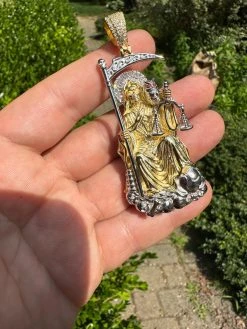 MOISSANITE Santa Muerte Grim Reaper Pendant 925 Silver / 14k Gold Rose Necklace 30 MOISSANITE Santa Muerte Grim Reaper Pendant 925 Silver / 14k Gold Rose Necklace -Harlem Bling Shop harlembling moissanite santa muerte grim reaper pendant 925 silver 14k gold rose necklace 71703.1689723473