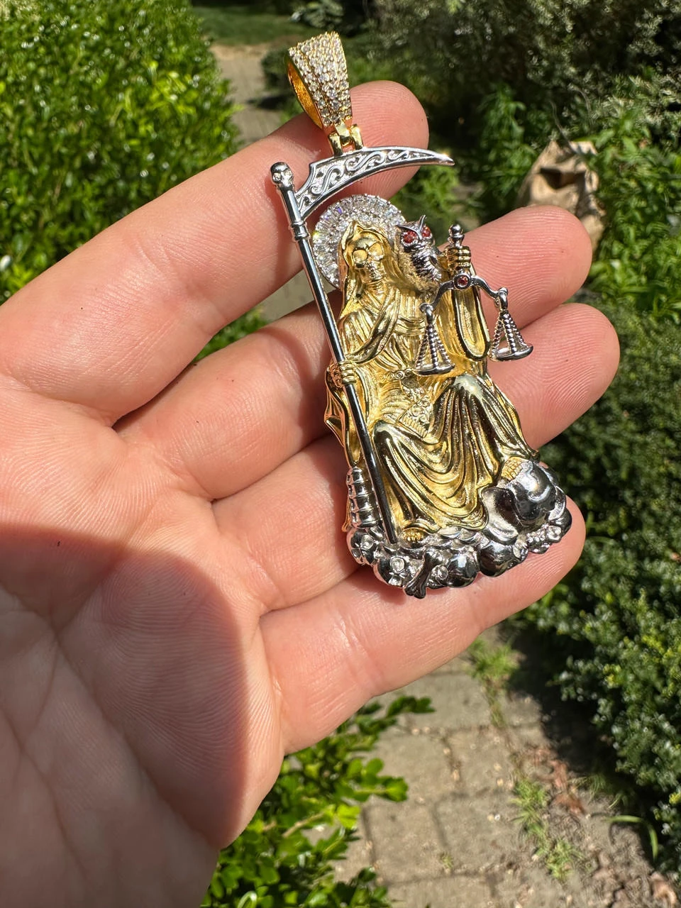 MOISSANITE Santa Muerte Grim Reaper Pendant 925 Silver / 14k Gold Rose Necklace 11 MOISSANITE Santa Muerte Grim Reaper Pendant 925 Silver / 14k Gold Rose Necklace - Image 9