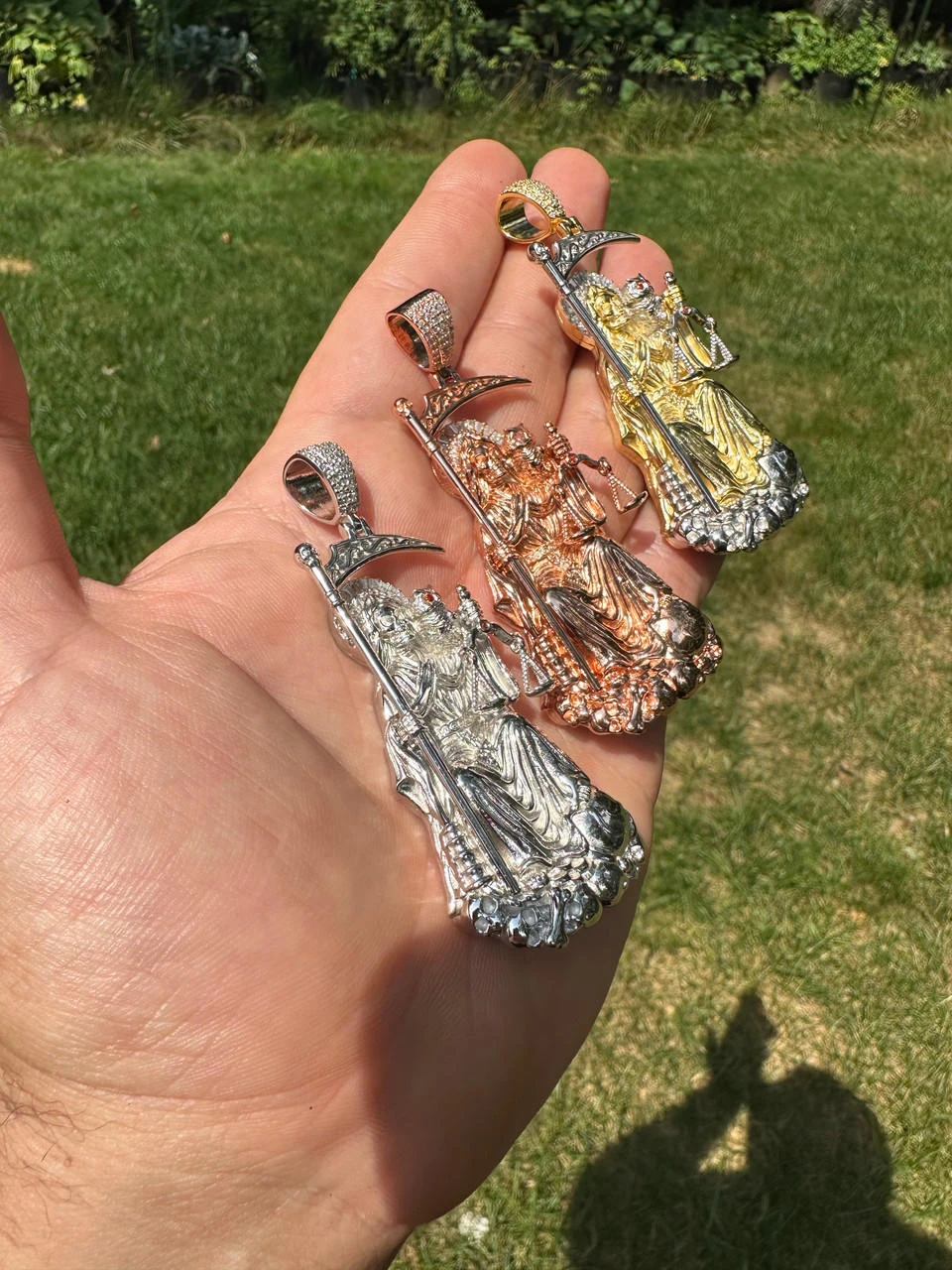 MOISSANITE Santa Muerte Grim Reaper Pendant 925 Silver / 14k Gold Rose Necklace 10 MOISSANITE Santa Muerte Grim Reaper Pendant 925 Silver / 14k Gold Rose Necklace - Image 8