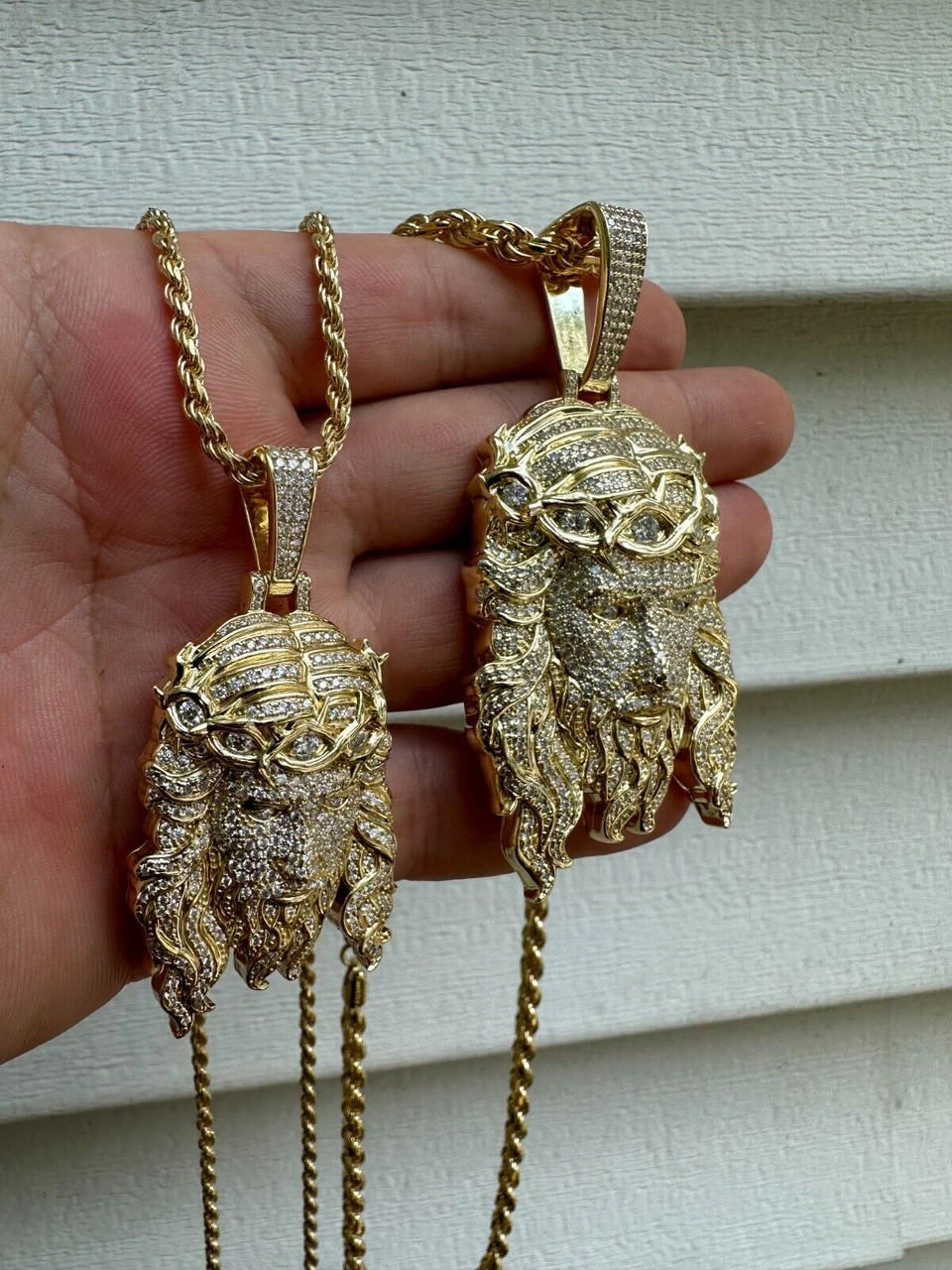 MOISSANITE Solid 10k Yellow Gold HEAVY Iced Jesus Piece Pendant Necklace 2 Sizes 17 MOISSANITE Solid 10k Yellow Gold HEAVY Iced Jesus Piece Pendant Necklace 2 Sizes - Image 15