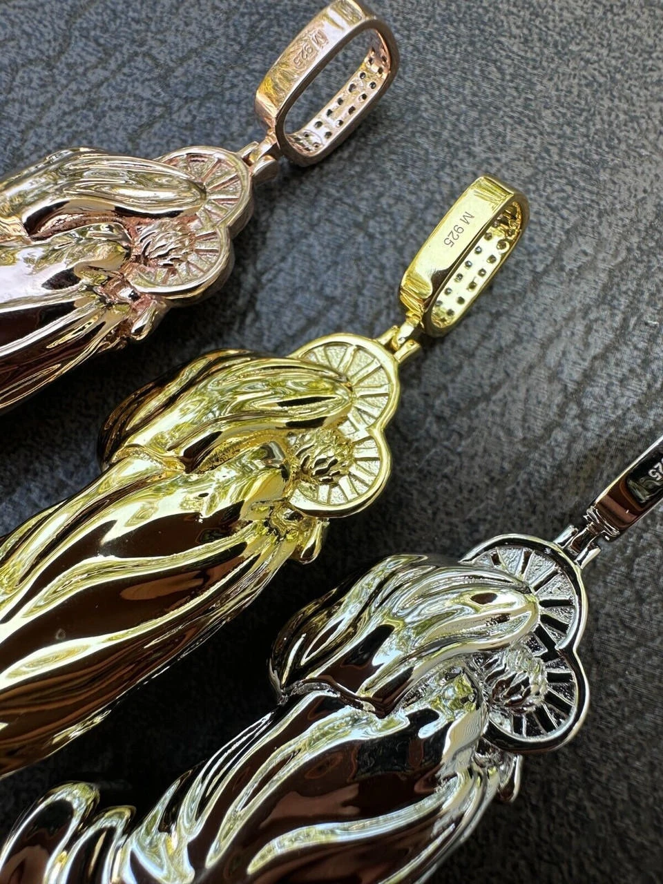 MOISSANITE Virgin Mary 3D Pendant Real 925 Silver/ Yellow Rose Gold Necklace 14 MOISSANITE Virgin Mary 3D Pendant Real 925 Silver/ Yellow Rose Gold Necklace - Image 12