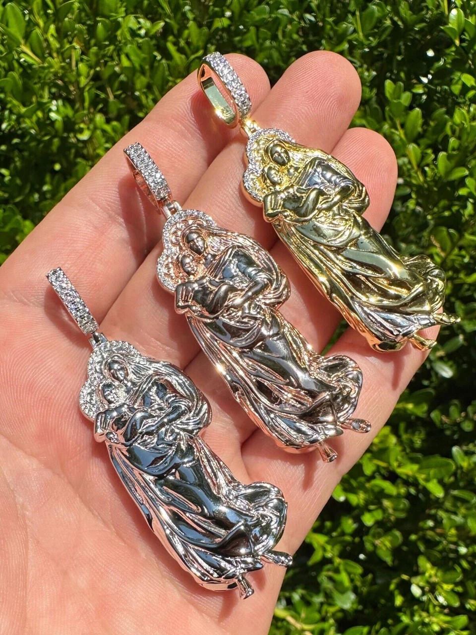 MOISSANITE Virgin Mary 3D Pendant Real 925 Silver/ Yellow Rose Gold Necklace 7 MOISSANITE Virgin Mary 3D Pendant Real 925 Silver/ Yellow Rose Gold Necklace - Image 5