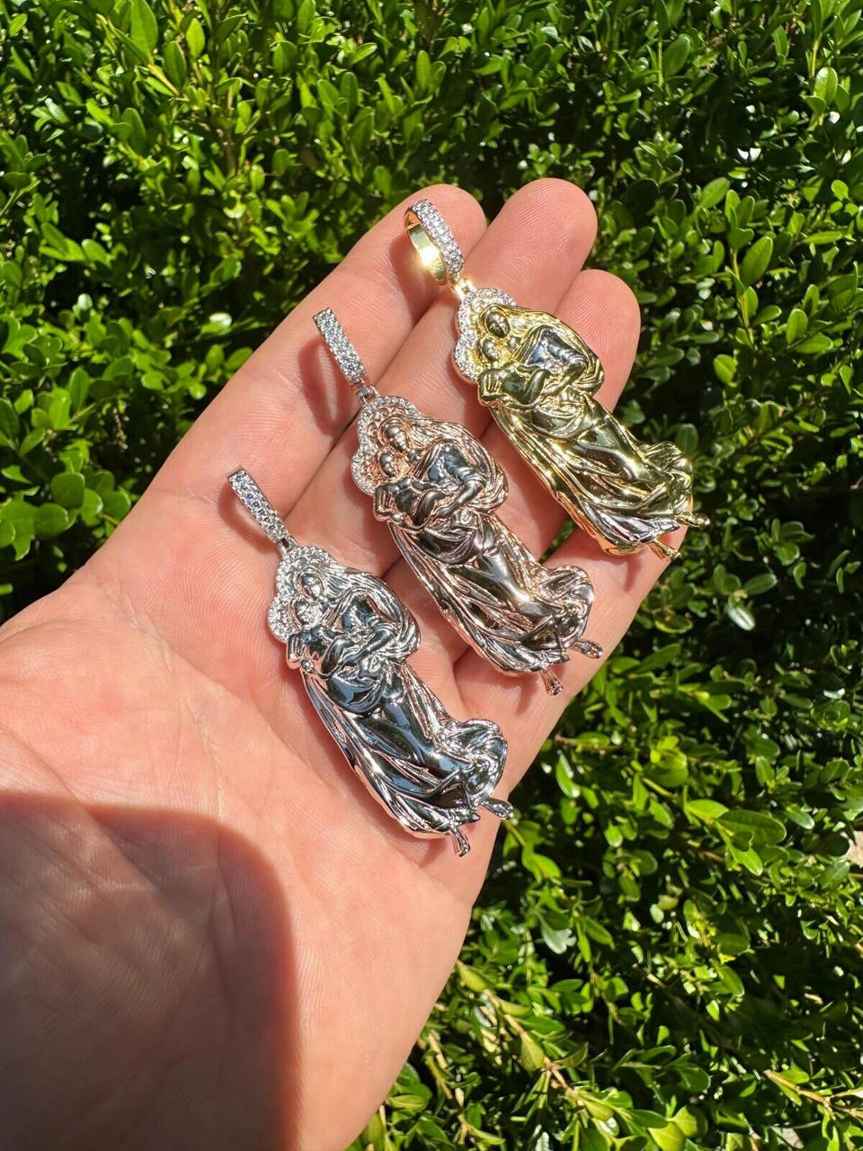 MOISSANITE Virgin Mary 3D Pendant Real 925 Silver/ Yellow Rose Gold Necklace 16 MOISSANITE Virgin Mary 3D Pendant Real 925 Silver/ Yellow Rose Gold Necklace - Image 14