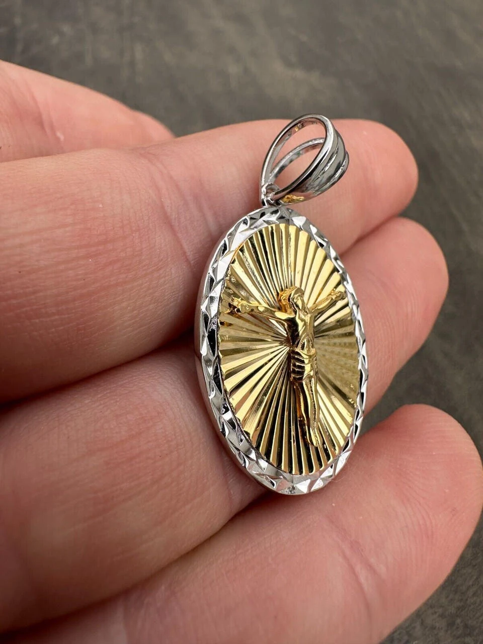 Real 925 Silver 14k Gold Plated Jesus Medallion Pendant Diamond Cut Necklace 8 Real 925 Silver 14k Gold Plated Jesus Medallion Pendant Diamond Cut Necklace - Image 6
