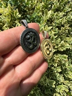 Real 925 Silver / 14k Gold Plated Ohn Hindu Om Big 1" Medallion Pendant Necklace 30 Real 925 Silver / 14k Gold Plated Ohn Hindu Om Big 1" Medallion Pendant Necklace -Harlem Bling Shop harlembling real 925 silver 14k gold plated ohn hindu om big 1 medallion pendant necklace 32620.1684271236