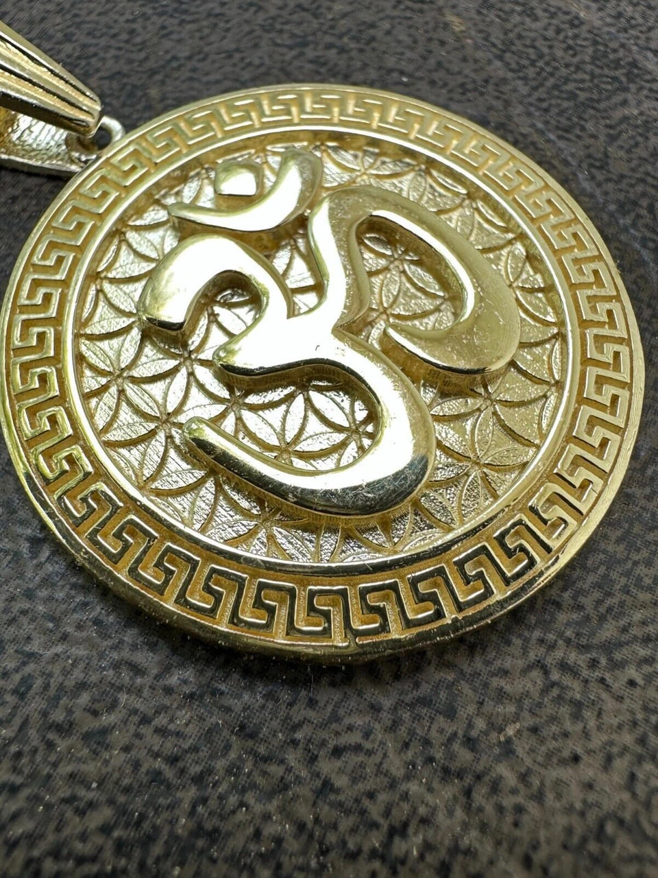 Real 925 Silver / 14k Gold Plated Ohn Hindu Om Big 1" Medallion Pendant Necklace 18 Real 925 Silver / 14k Gold Plated Ohn Hindu Om Big 1" Medallion Pendant Necklace - Image 16