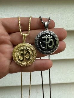 Real 925 Silver / 14k Gold Plated Ohn Hindu Om Big 1" Medallion Pendant Necklace 31 Real 925 Silver / 14k Gold Plated Ohn Hindu Om Big 1" Medallion Pendant Necklace -Harlem Bling Shop harlembling real 925 silver 14k gold plated ohn hindu om big 1 medallion pendant necklace 56554.1684271323