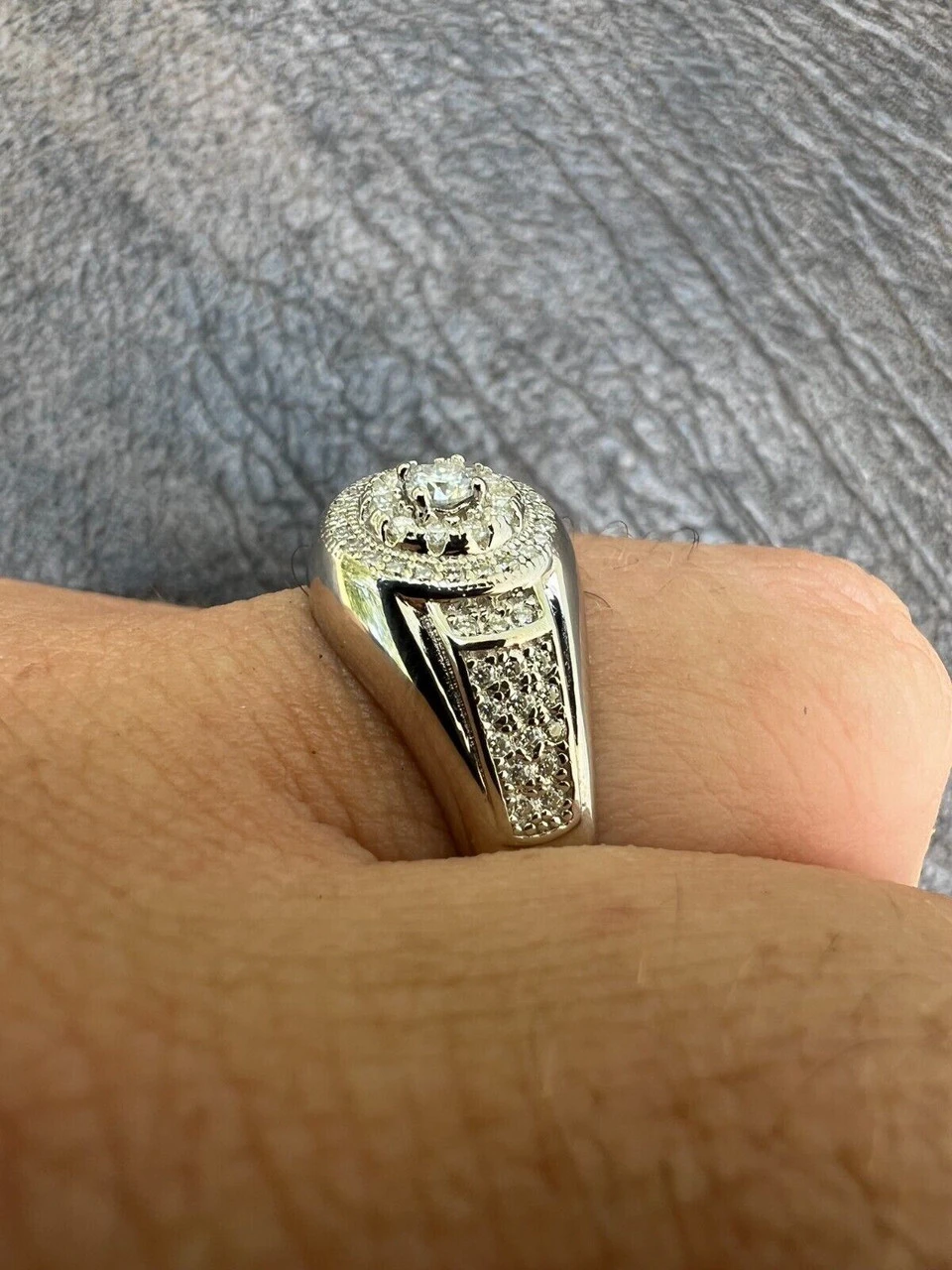 Real 925 Silver Iced 0.6ct VVS Moissanite Jewelry Pinky Ring Pass Diamond Test 12 Real 925 Silver Iced 0.6ct VVS Moissanite Jewelry Pinky Ring Pass Diamond Test - Image 10