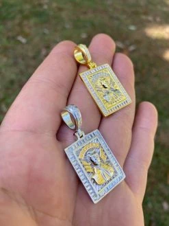 Real 925 Sterling Silver & Gold Iced Jesus Malverde Medallion Protección Medalla 22 Real 925 Sterling Silver & Gold Iced Jesus Malverde Medallion Protección Medalla -Harlem Bling Shop harlembling real 925 sterling silver and gold iced jesus malverde medallion proteccion medalla 25788.1664398775