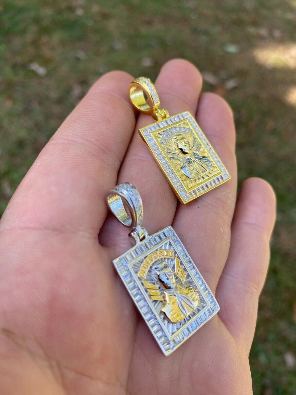 Real 925 Sterling Silver & Gold Iced Jesus Malverde Medallion Protección Medalla 11 Real 925 Sterling Silver & Gold Iced Jesus Malverde Medallion Protección Medalla - Image 9