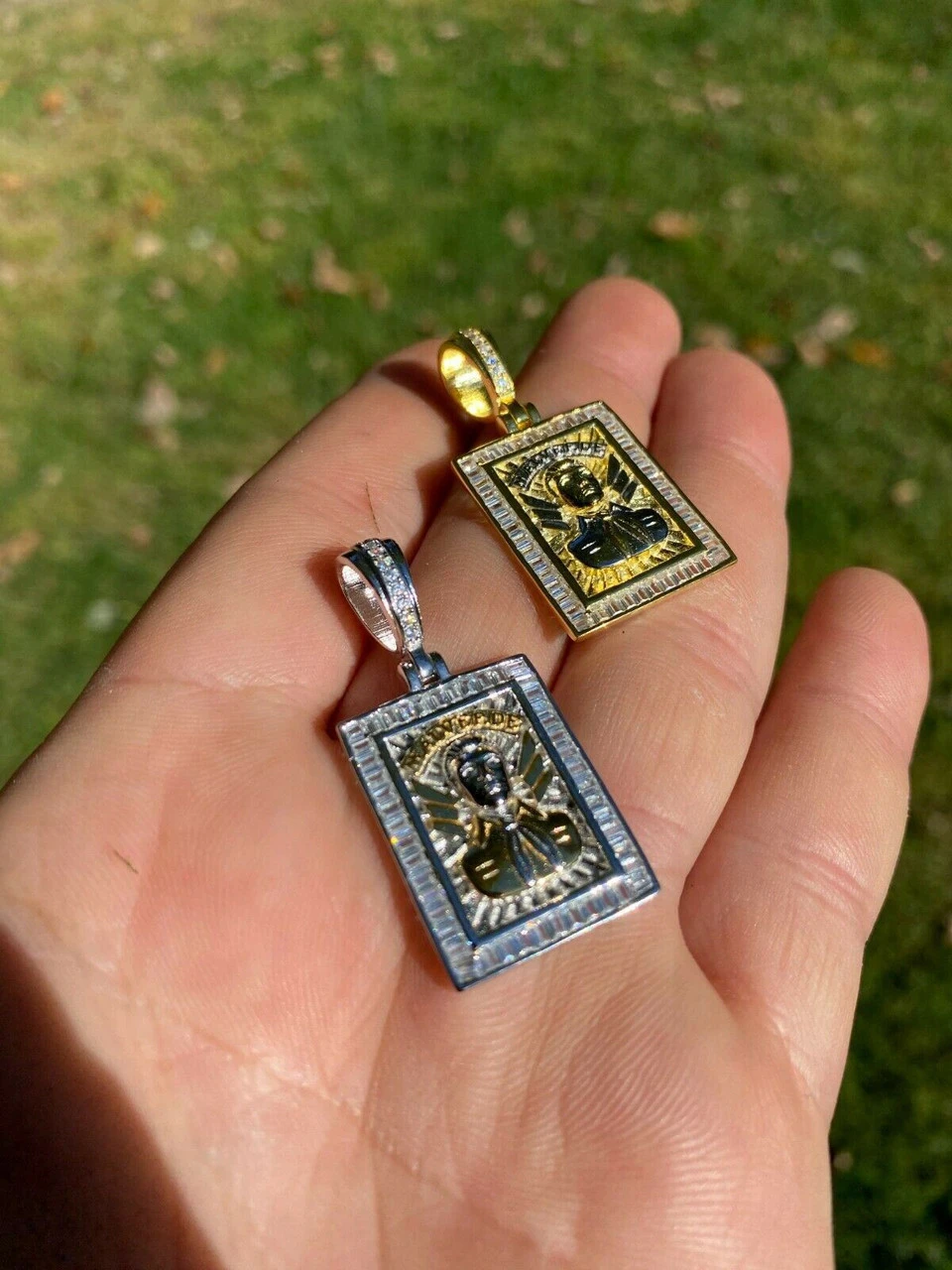 Real 925 Sterling Silver & Gold Iced Jesus Malverde Medallion Protección Medalla 8 Real 925 Sterling Silver & Gold Iced Jesus Malverde Medallion Protección Medalla - Image 6