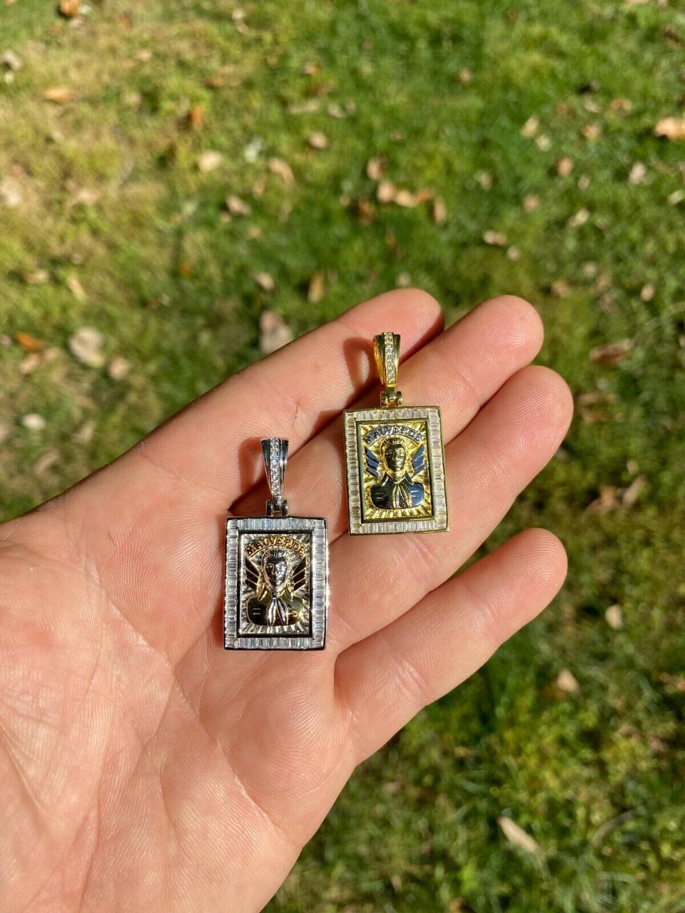 Real 925 Sterling Silver & Gold Iced Jesus Malverde Medallion Protección Medalla 7 Real 925 Sterling Silver & Gold Iced Jesus Malverde Medallion Protección Medalla - Image 5