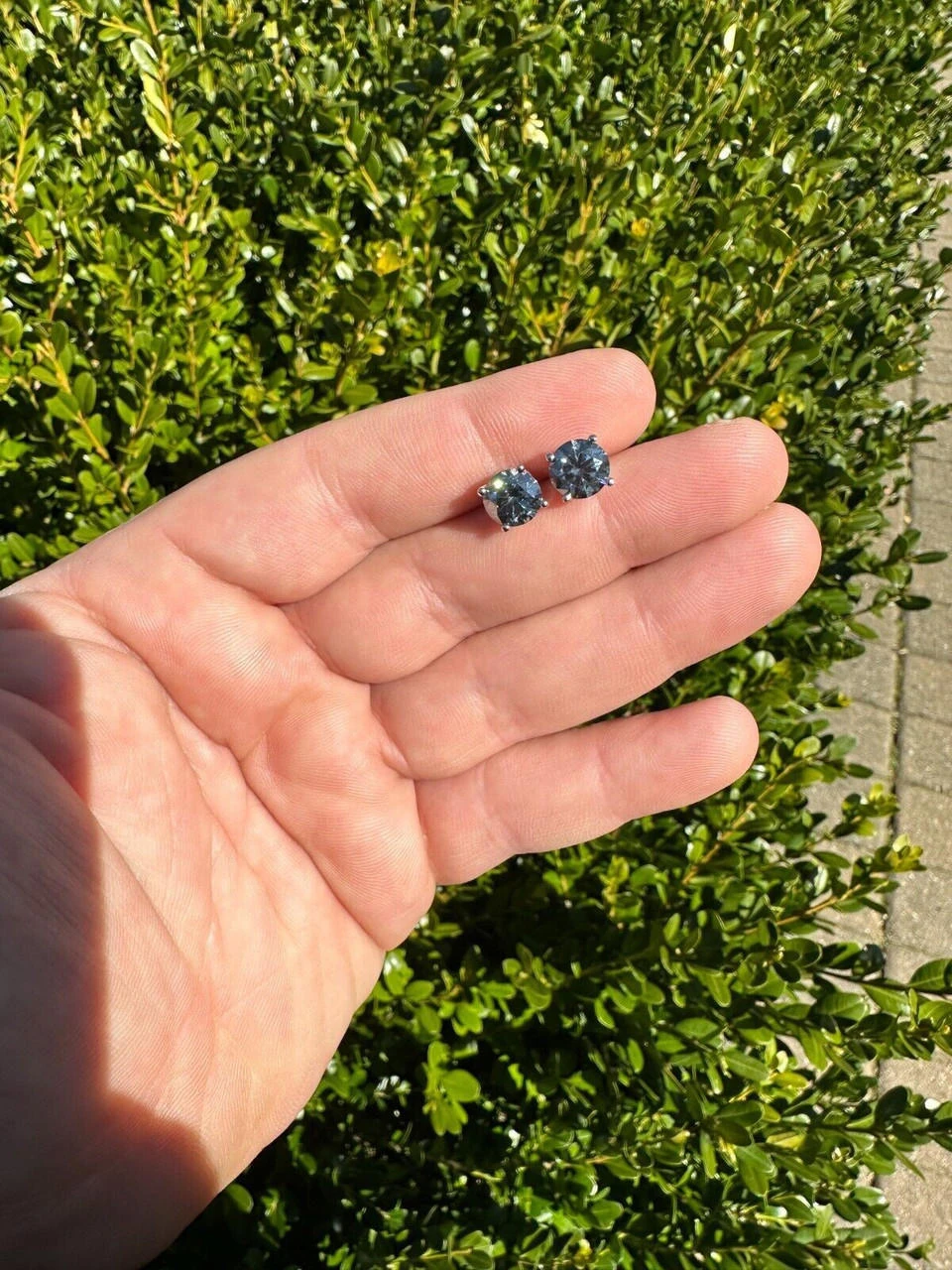 Real Blue Gray Moissanite Screwback Stud Earrings 925 Silver 3-8mm Iced Tester ✅ 19 Real Blue Gray Moissanite Screwback Stud Earrings 925 Silver 3-8mm Iced Tester ✅ - Image 17