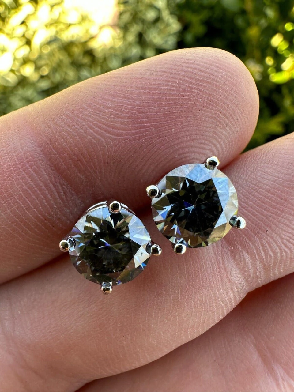 Real Blue Gray Moissanite Screwback Stud Earrings 925 Silver 3-8mm Iced Tester ✅ 5 Real Blue Gray Moissanite Screwback Stud Earrings 925 Silver 3-8mm Iced Tester ✅ - Image 3
