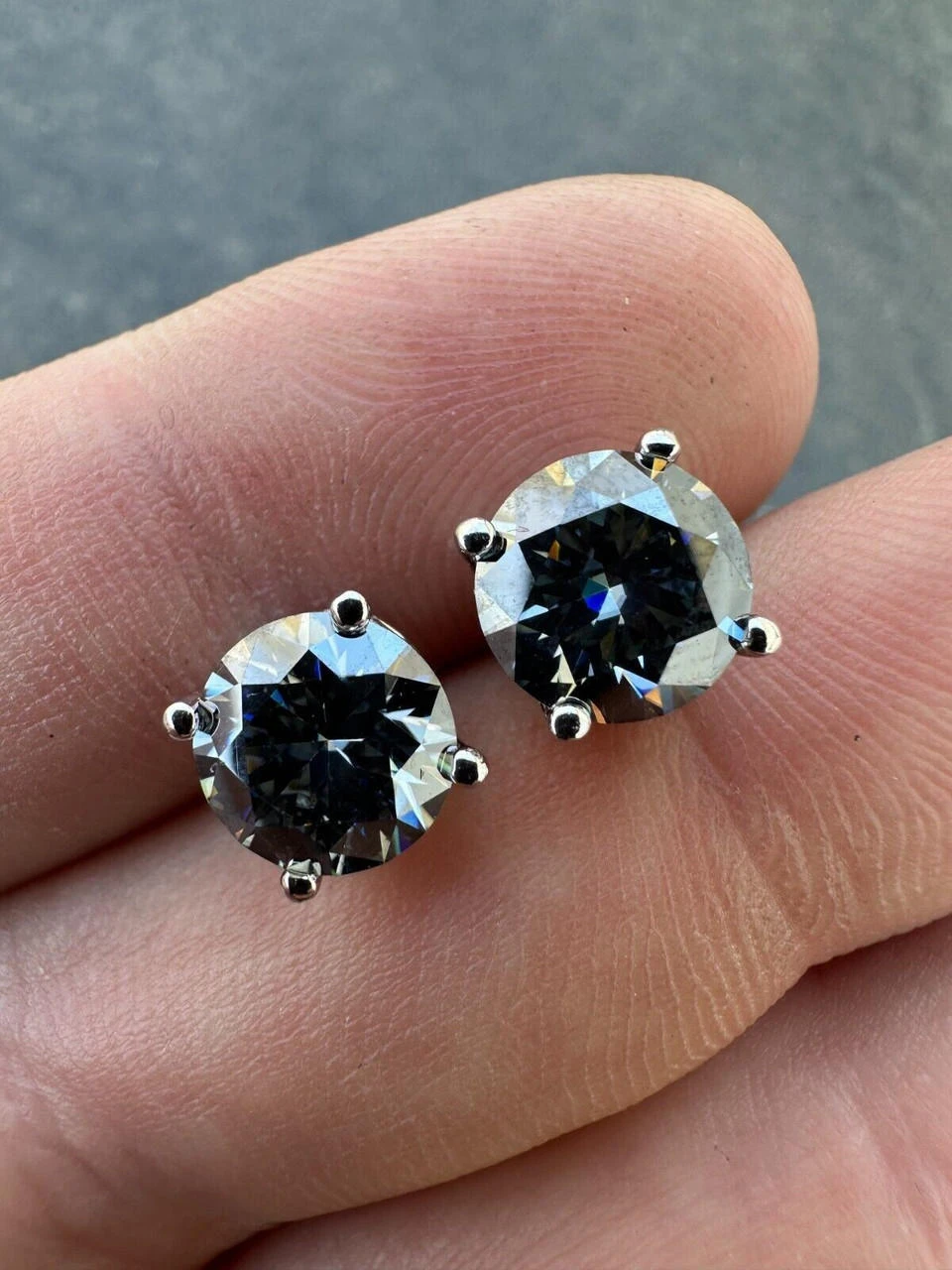 Real Blue Gray Moissanite Screwback Stud Earrings 925 Silver 3-8mm Iced Tester ✅ 18 Real Blue Gray Moissanite Screwback Stud Earrings 925 Silver 3-8mm Iced Tester ✅ - Image 16