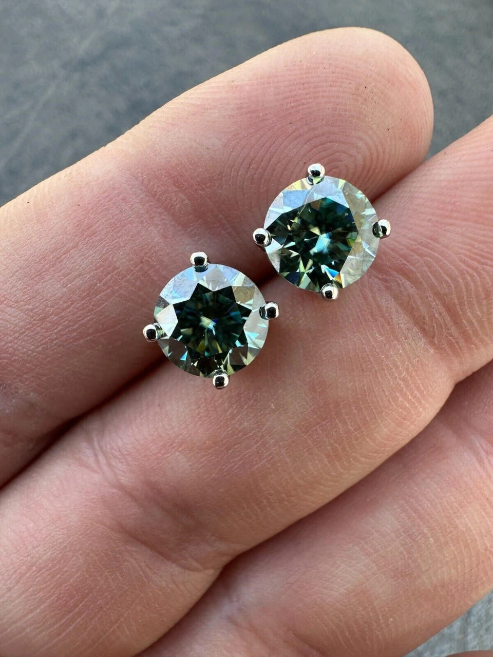 Real Green Moissanite Screwback Stud Earrings 925 Silver 3-8mm Iced Pass Tester 7 Real Green Moissanite Screwback Stud Earrings 925 Silver 3-8mm Iced Pass Tester - Image 5