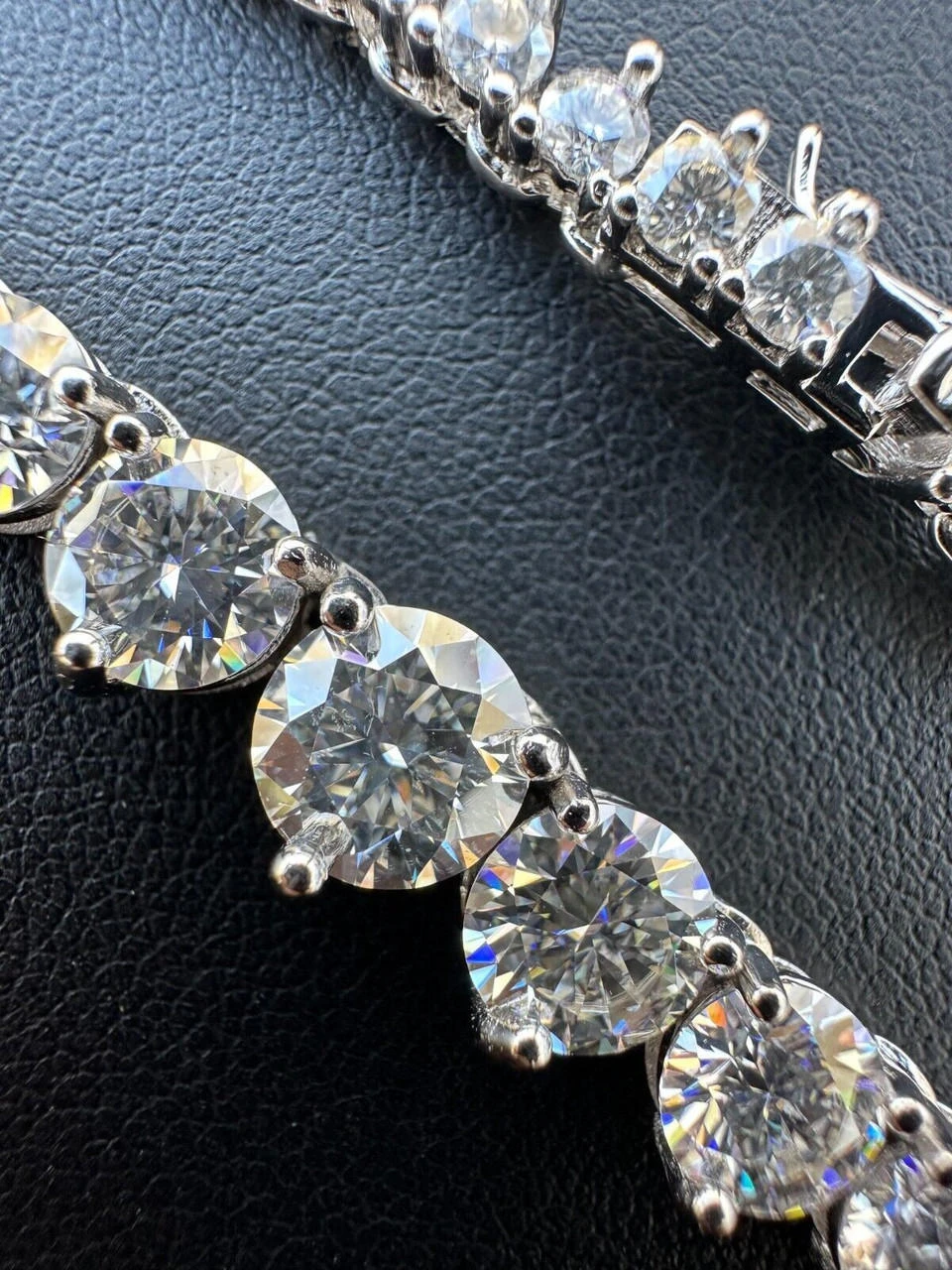 Real Iced MOISSANITE Riviera 3-7mm Graduated Tennis Chain Necklace - VVS D Color 10 Real Iced MOISSANITE Riviera 3-7mm Graduated Tennis Chain Necklace - VVS D Color - Image 8