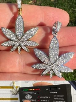 Real Iced VVS MOISSANITE 925 Silver/Gold Plated Marijuana Weed Pendant Necklace
