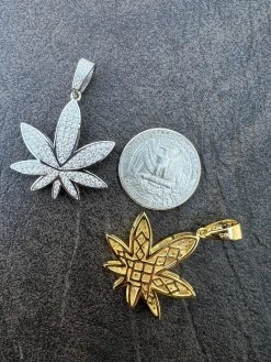 Real Iced VVS MOISSANITE 925 Silver/Gold Plated Marijuana Weed Pendant Necklace 32 Real Iced VVS MOISSANITE 925 Silver/Gold Plated Marijuana Weed Pendant Necklace -Harlem Bling Shop harlembling real iced vvs moissanite 925 silvergold plated marijuana weed pendant necklace 23879.1669822580