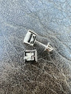 Real MOISSANITE Square Princess Stud Earrings 925 Silver Passes Diamond Tester 18 Real MOISSANITE Square Princess Stud Earrings 925 Silver Passes Diamond Tester -Harlem Bling Shop harlembling real moissanite square princess stud earrings 925 silver passes diamond tester 34372.1664360044