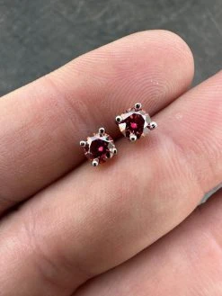 Real Pink Moissanite Screwback Stud Earrings 925 Silver 3-8mm Pass Diamond Test 41 Real Pink Moissanite Screwback Stud Earrings 925 Silver 3-8mm Pass Diamond Test -Harlem Bling Shop harlembling real pink moissanite screwback stud earrings 925 silver 3 8mm pass diamond test 68941.1676052841