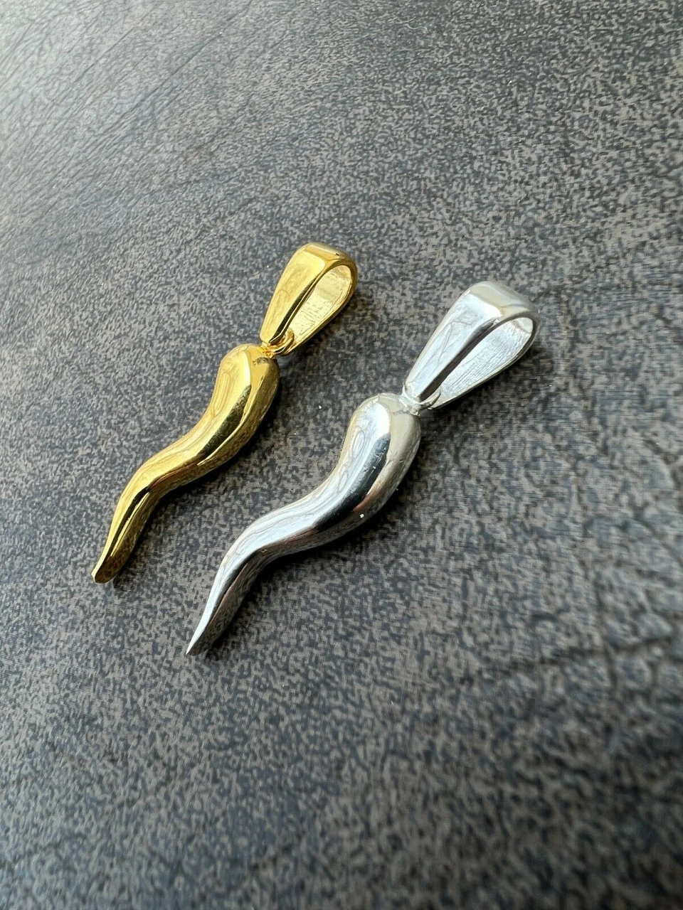 Real Solid 925 Silver / Gold Italian Cornicello Horn Pepper Pendant Necklace 9 Real Solid 925 Silver / Gold Italian Cornicello Horn Pepper Pendant Necklace - Image 8