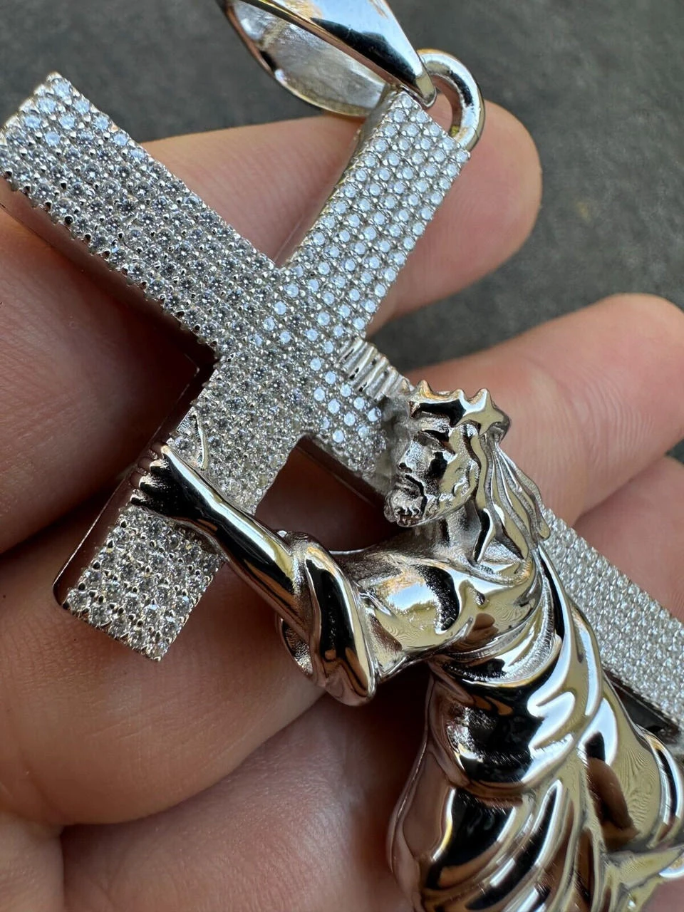 Solid 925 Silver Real MOISSANITE Jesus Carrying Cross Pendant Iced Necklace 9 Solid 925 Silver Real MOISSANITE Jesus Carrying Cross Pendant Iced Necklace - Image 7