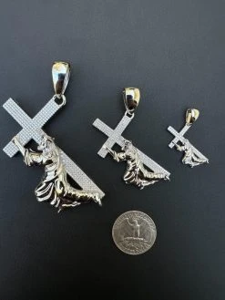 Solid 925 Silver Real MOISSANITE Jesus Carrying Cross Pendant Iced Necklace 24 Solid 925 Silver Real MOISSANITE Jesus Carrying Cross Pendant Iced Necklace -Harlem Bling Shop harlembling solid 925 silver real moissanite jesus carrying cross pendant iced necklace 80674.1698463852