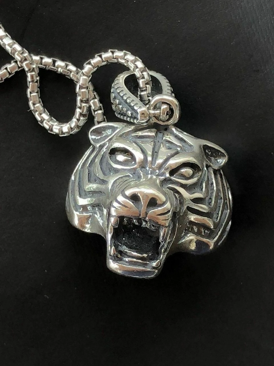 Solid 925 Sterling Silver 3D Tiger Cheetah Women’s Men’s Pendant W. 22” Chain 12 Solid 925 Sterling Silver 3D Tiger Cheetah Women’s Men’s Pendant W. 22” Chain - Image 10