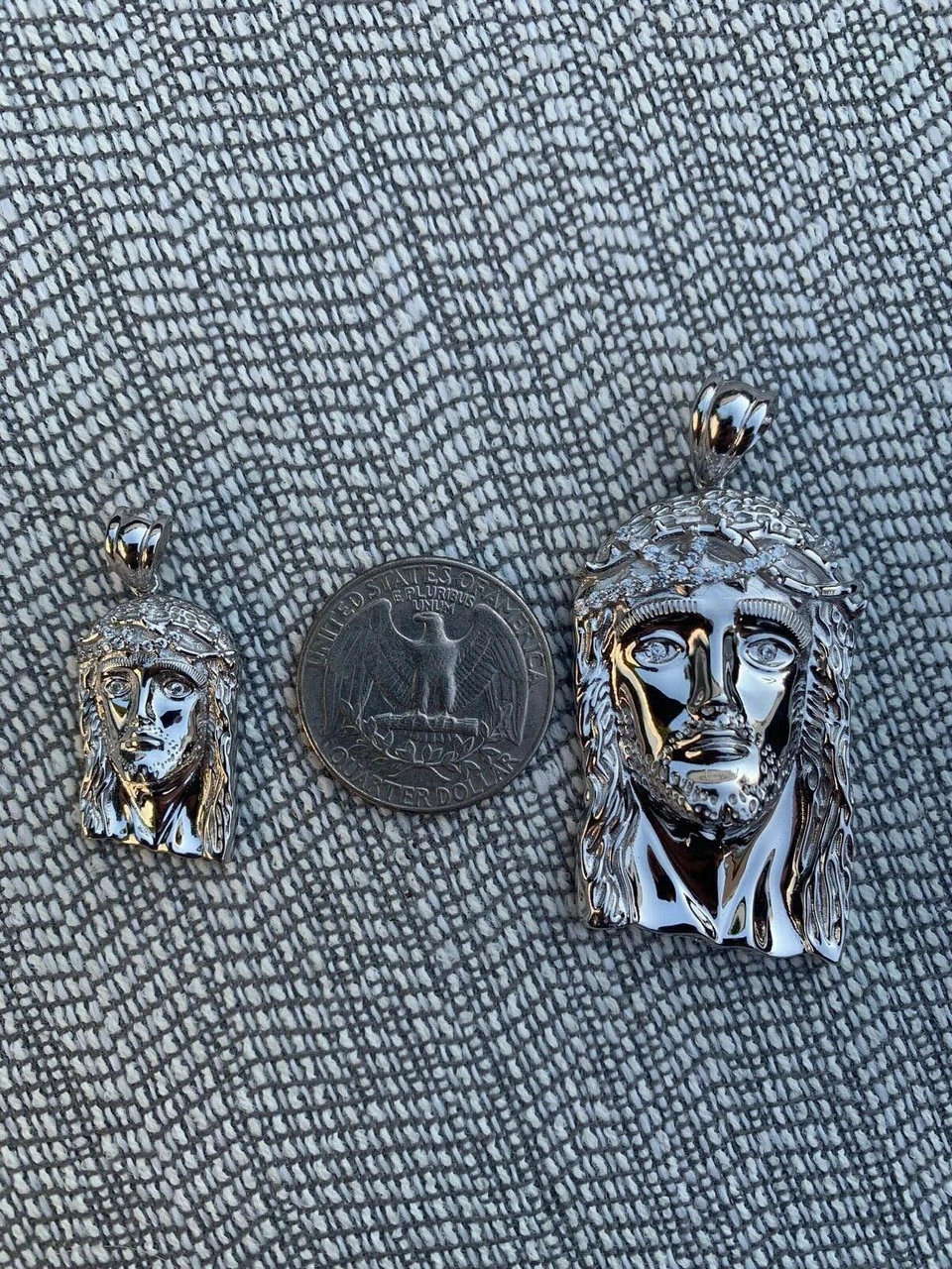 Solid 925 Sterling Silver Jesus Pendant 12 Solid 925 Sterling Silver Jesus Pendant - Image 10