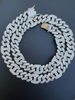 VVS MOISSANITE Solid 925 Silver Mens 15mm Figarucci Gucci Link Prong Cuban Chain 19 VVS MOISSANITE Solid 925 Silver Mens 15mm Figarucci Gucci Link Prong Cuban Chain -Harlem Bling Shop harlembling vvs moissanite solid 925 silver mens 15mm figarucci gucci link prong cuban chain 16932.1665582622