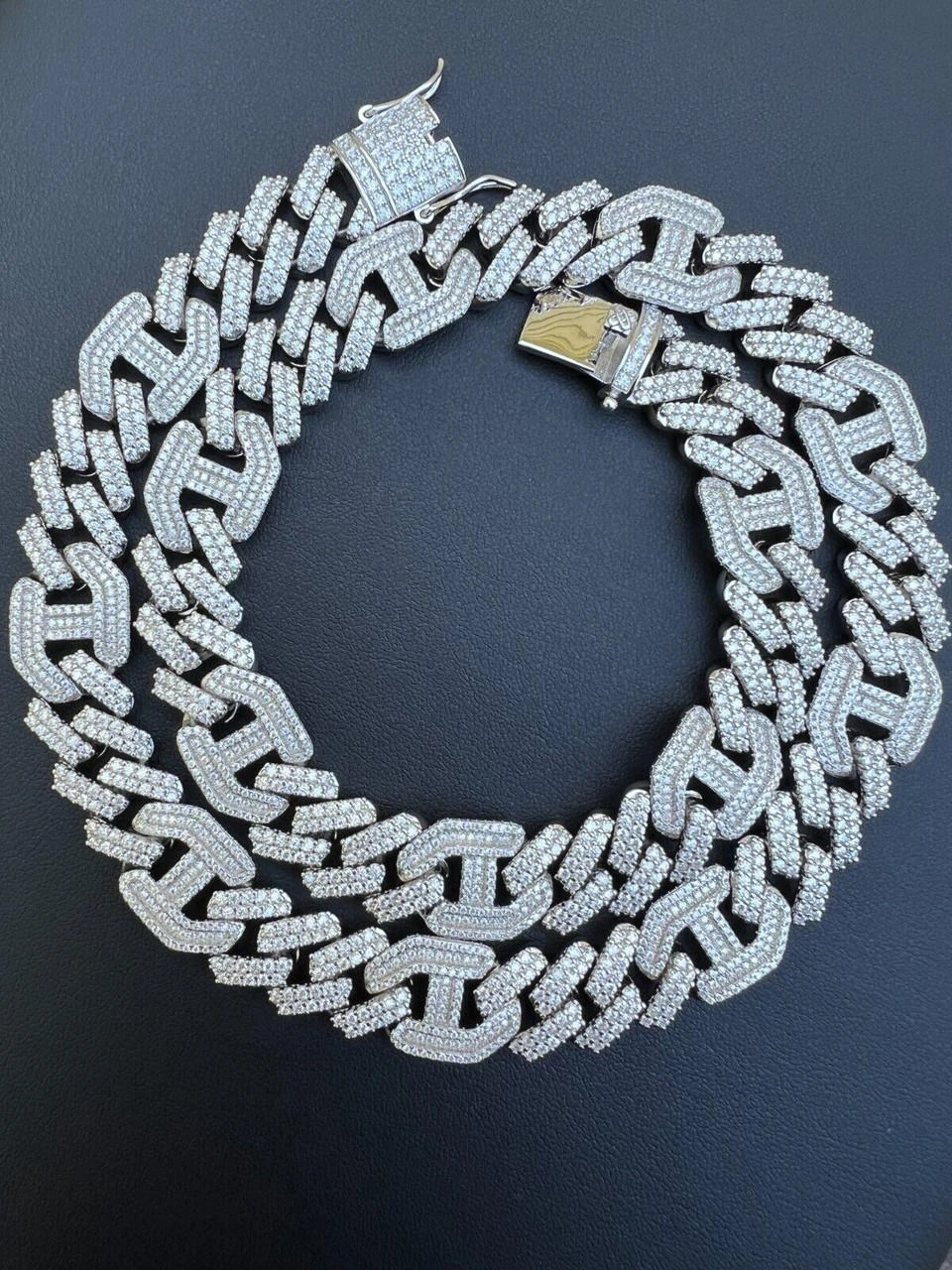 VVS MOISSANITE Solid 925 Silver Mens 15mm Figarucci Gucci Link Prong Cuban Chain 8 VVS MOISSANITE Solid 925 Silver Mens 15mm Figarucci Gucci Link Prong Cuban Chain - Image 6