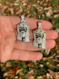 Iced MOISSANITE Real Silver Gold Jesus Piece Pendant Necklace Diamond Tester ✅ 19 Iced MOISSANITE Real Silver Gold Jesus Piece Pendant Necklace Diamond Tester ✅ -Harlem Bling Shop hip hop iced moissanite real silver gold jesus piece pendant necklace diamond tester 00463.1664361133