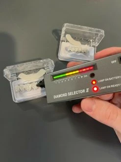 MOISSANITE GRILLZ Pass Diamond Test Teeth Top & Bottom Hip Hop 925 Silver Iced 17 MOISSANITE GRILLZ Pass Diamond Test Teeth Top & Bottom Hip Hop 925 Silver Iced -Harlem Bling Shop hip hop moissanite grillz pass diamond test teeth top and bottom hip hop 925 silver iced 99042.1664395099