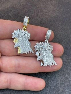 Moissanite Iced Bust Down 2.5ct Jesus Face Pendant Pass Diamond Test Silver Gold 17 Moissanite Iced Bust Down 2.5ct Jesus Face Pendant Pass Diamond Test Silver Gold -Harlem Bling Shop hip hop moissanite iced bust down 2.5ct jesus face pendant pass diamond test silver gold 03138.1664355025