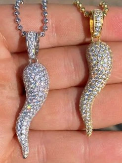 MOISSANITE Iced Hip Hop Cornicello Italian Horn Pepper Pendant Pass Diamond Test 20 MOISSANITE Iced Hip Hop Cornicello Italian Horn Pepper Pendant Pass Diamond Test -Harlem Bling Shop hip hop moissanite iced hip hop cornicello italian horn pepper pendant pass diamond test 33773.1664355283