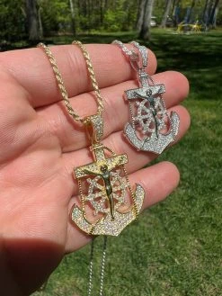 MOISSANITE Silver Gold Real Iced Jesus Anchor Crucifix Pendant Pass Diamond Test 17 MOISSANITE Silver Gold Real Iced Jesus Anchor Crucifix Pendant Pass Diamond Test -Harlem Bling Shop hip hop moissanite silver gold real iced jesus anchor crucifix pendant pass diamond test 21377.1664356567