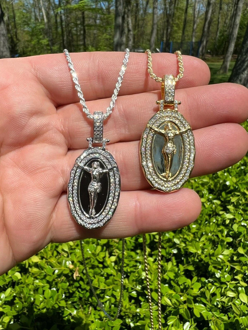 MOISSANITE Silver Gold Real Iced Jesus Oval Medallion Pendant Pass Diamond Test 13 MOISSANITE Silver Gold Real Iced Jesus Oval Medallion Pendant Pass Diamond Test - Image 11