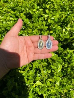 MOISSANITE Silver Gold Real Iced Jesus Oval Medallion Pendant Pass Diamond Test 23 MOISSANITE Silver Gold Real Iced Jesus Oval Medallion Pendant Pass Diamond Test -Harlem Bling Shop hip hop moissanite silver gold real iced jesus oval medallion pendant pass diamond test 82974.1664362190