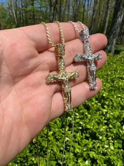 MOISSANITE Silver Gold Real Iced Nugget Jesus On Cross Pendant Pass Diamond Test 22 MOISSANITE Silver Gold Real Iced Nugget Jesus On Cross Pendant Pass Diamond Test -Harlem Bling Shop hip hop moissanite silver gold real iced nugget jesus on cross pendant pass diamond test 07354.1664355300
