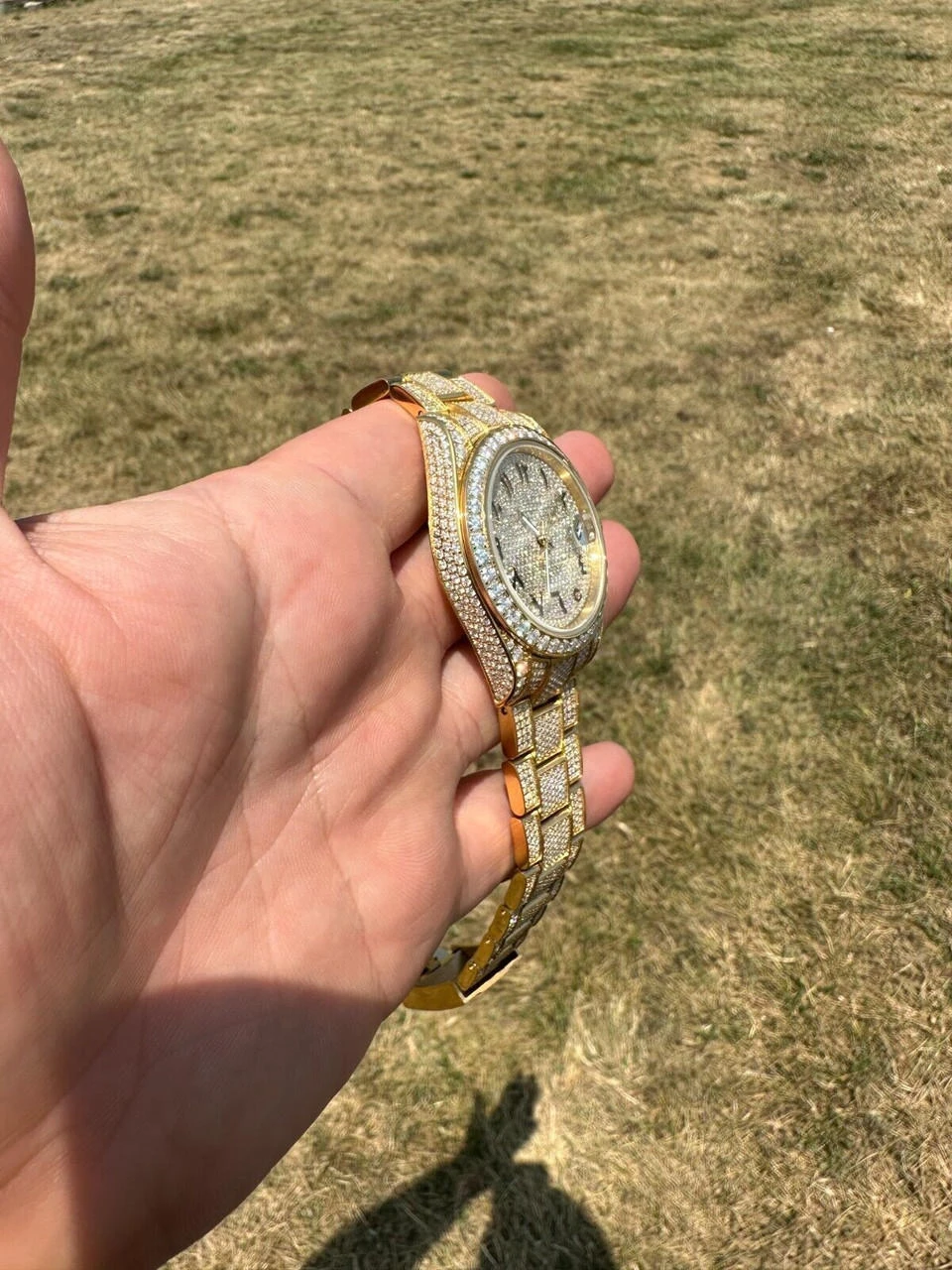 No Logo 16ct MOISSANITE Mens Gold Presidential Watch Honeycomb Iced Arabic Dial 6 No Logo 16ct MOISSANITE Mens Gold Presidential Watch Honeycomb Iced Arabic Dial - Image 4