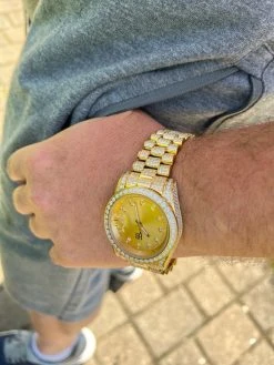 Real MOISSANITE Automatic Presidential Watch Gold Iced Hip Hop Pass Diamond Test 20 Real MOISSANITE Automatic Presidential Watch Gold Iced Hip Hop Pass Diamond Test -Harlem Bling Shop hip hop real moissanite automatic presidential watch gold iced hip hop pass diamond test 79295.1664359904