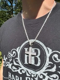 Solid 10k White Gold 3ct VVS Moissanite Cross Pendant Necklace 19g Mens Large 2" 31 Solid 10k White Gold 3ct VVS Moissanite Cross Pendant Necklace 19g Mens Large 2" -Harlem Bling Shop hip hop solid 10k white gold 3ct vvs moissanite cross pendant necklace 19g mens large 2 67910.1693789834