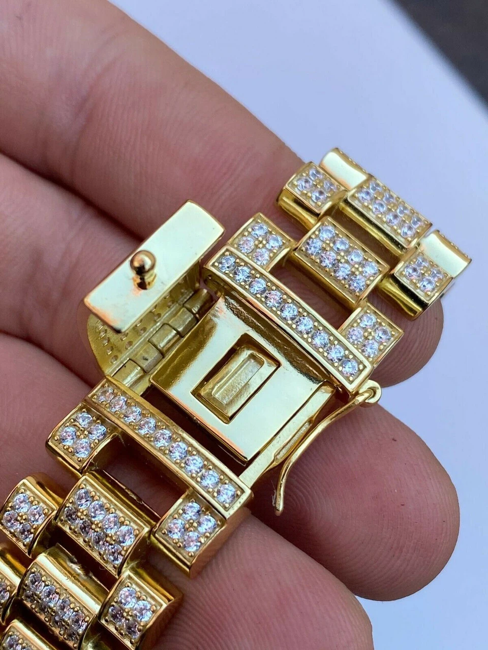 10ct MOISSANITE Big 20mm Mens Real Iced Presidential Bracelet - 14k Gold Vermeil 9 10ct MOISSANITE Big 20mm Mens Real Iced Presidential Bracelet - 14k Gold Vermeil - Image 7