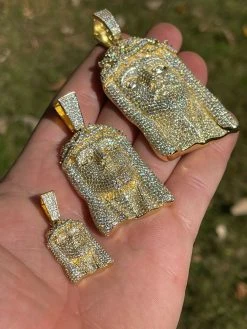 14k Gold Vermeil Fully Iced MOISSANITE Jesus Piece Pendant Pass Diamond Tester 20 14k Gold Vermeil Fully Iced MOISSANITE Jesus Piece Pendant Pass Diamond Tester -Harlem Bling Shop italiano silver inc 14k gold vermeil fully iced moissanite jesus piece pendant pass diamond tester 38714.1664375102