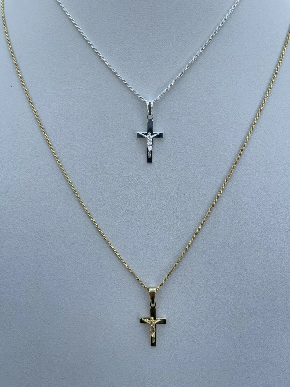 925 Sterling Silver Plain Gold Cross Jesus Crucifix Pendant Necklace Small 1" 5 925 Sterling Silver Plain Gold Cross Jesus Crucifix Pendant Necklace Small 1" - Image 3
