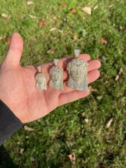 Iced Baguette MOISSANITE Gold Jesus Piece Pendant Pass Diamond Test Out Hip Hop 17 Iced Baguette MOISSANITE Gold Jesus Piece Pendant Pass Diamond Test Out Hip Hop -Harlem Bling Shop italiano silver inc iced baguette moissanite gold jesus piece pendant pass diamond test out hip hop 78790.1664357894