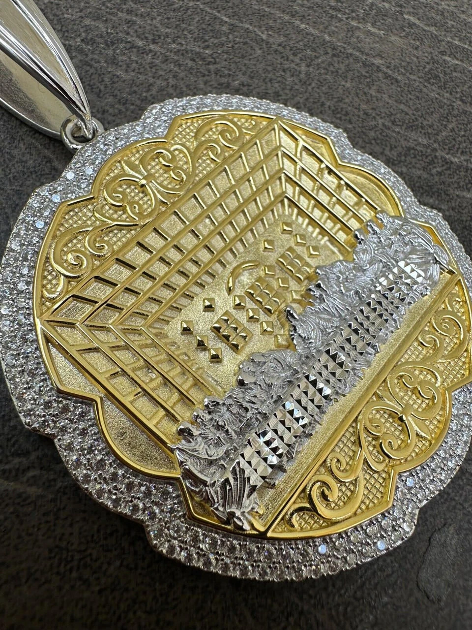 Large MOISSANITE 925 Silver Iced Jesus Last Supper Pendant Necklace Medallion 10 Large MOISSANITE 925 Silver Iced Jesus Last Supper Pendant Necklace Medallion - Image 8